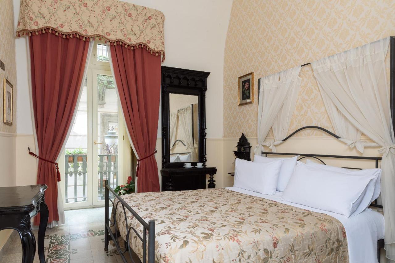 Hotel Carafa Di Maddaloni Residenza Di Charme Neapol Exteriér fotografie