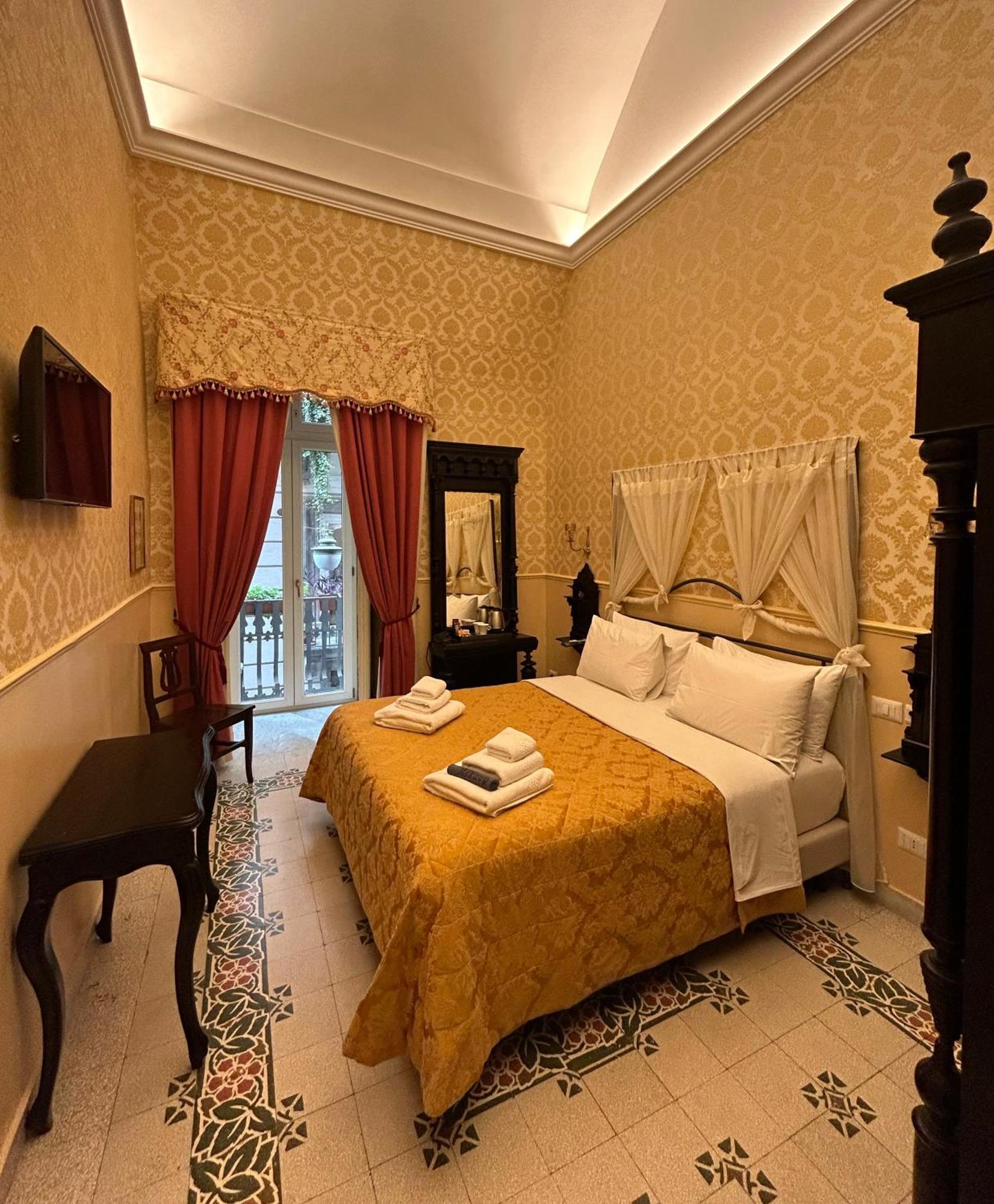 Hotel Carafa Di Maddaloni Residenza Di Charme Neapol Exteriér fotografie